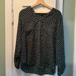 Green dotted shirt. Large.